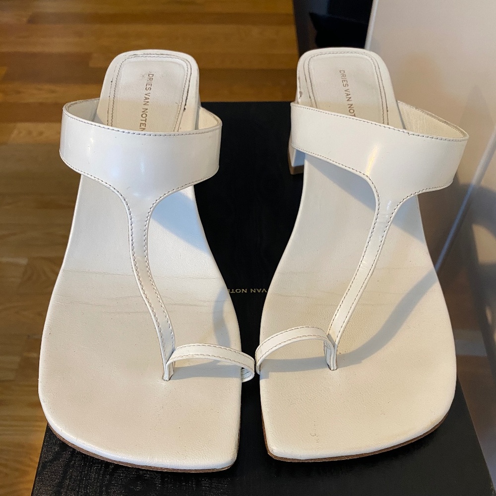DRIES VAN NOTEN White Block Heel Thong Sandal with Toe Ring